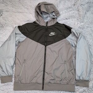 Nike Jacket Girls XL‎ Gray Track Windbreaker Zip Up Swoosh Lightweight Hood